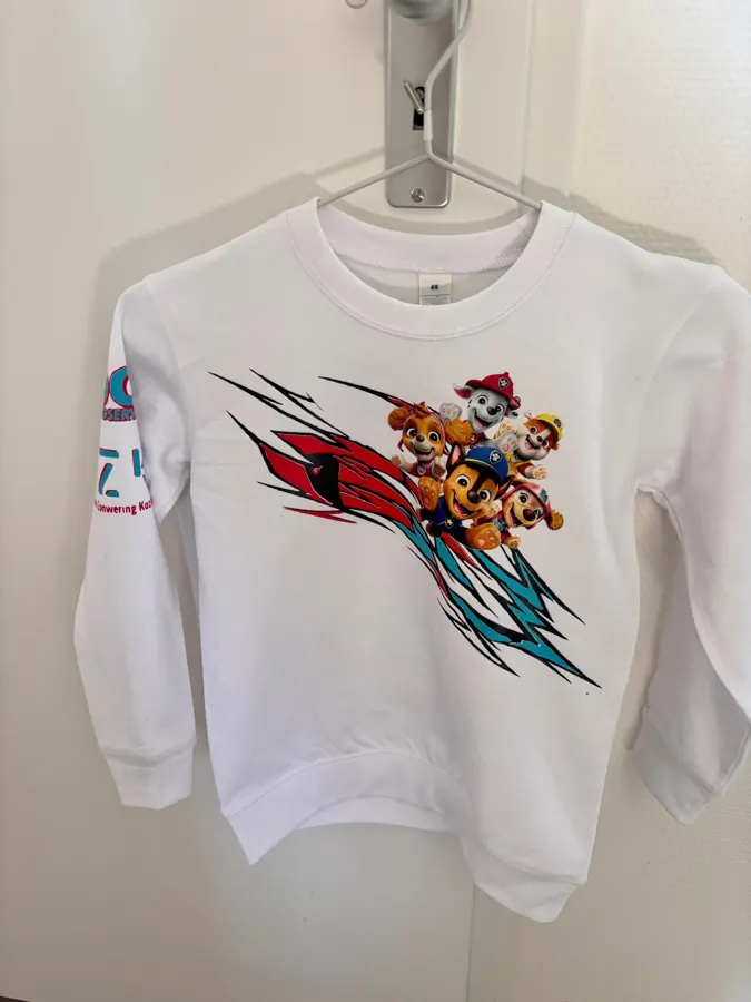 Witte kindertrui met kleurrijke print