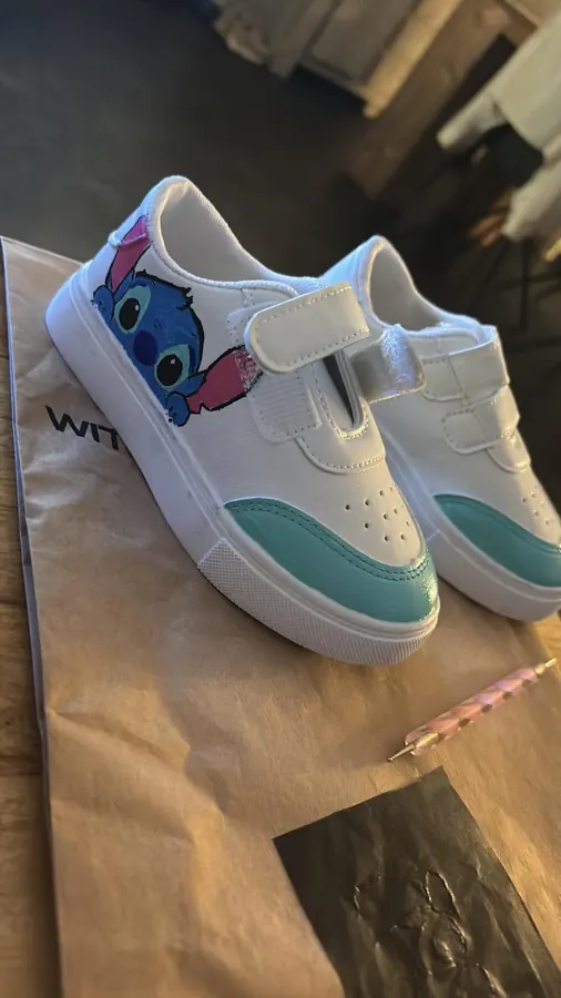Kindersneakers met Stitch-figuur